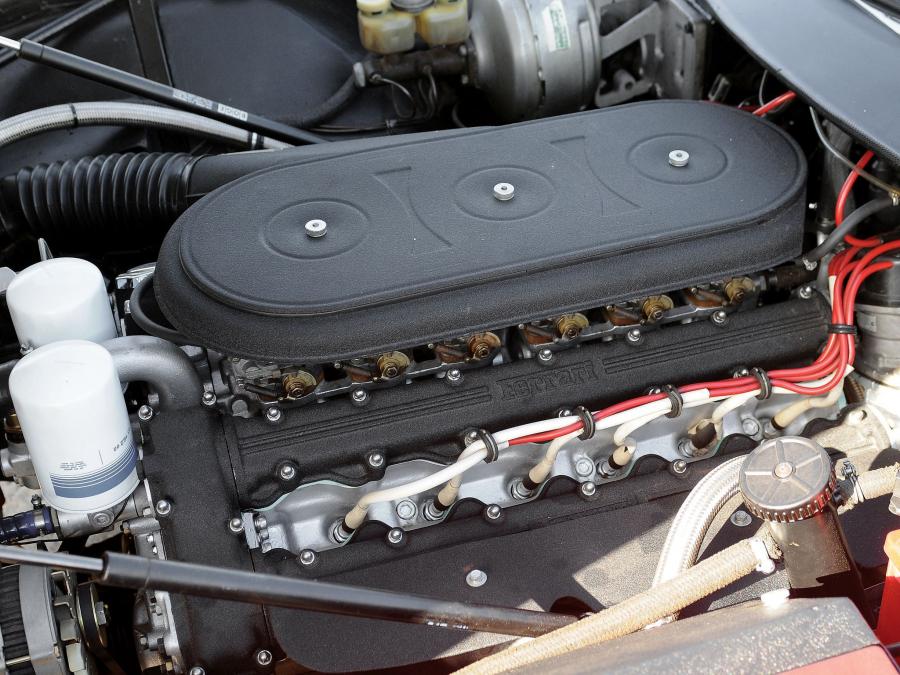  Ferrari 365 GTB/4 Daytona 1968 года  (UK) (фото 6 из 23)